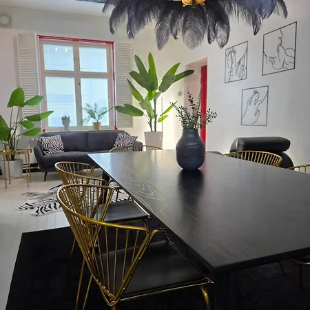 Xoxo Apartment